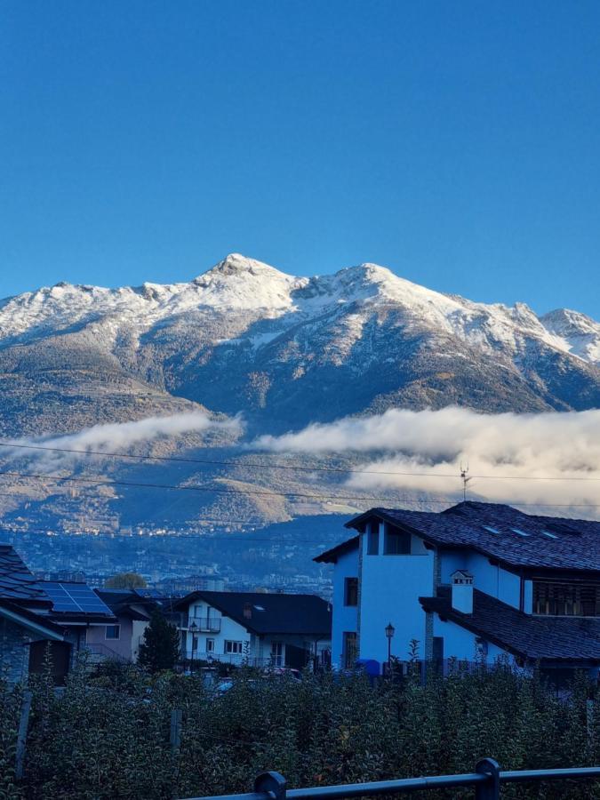 Apartmán Piccola Mansarda Aosta Exteriér fotografie